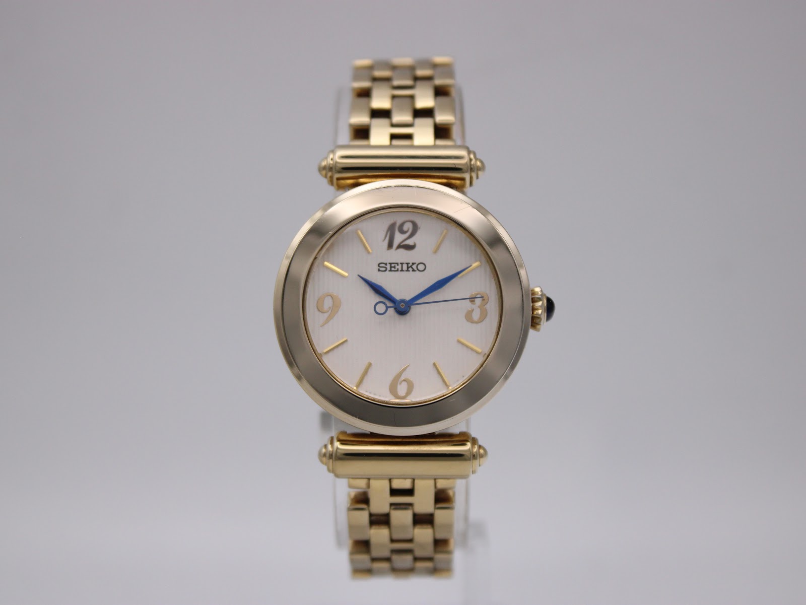 SEIKO 7N01-0GZ0