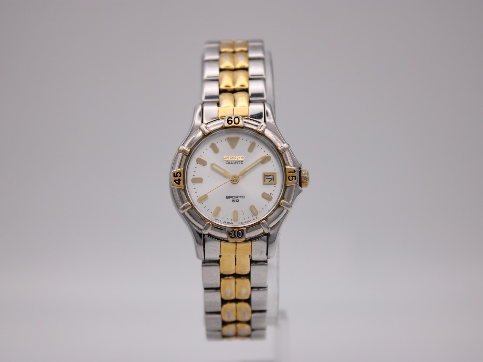 SEIKO 1N82-0261 — photo 1
