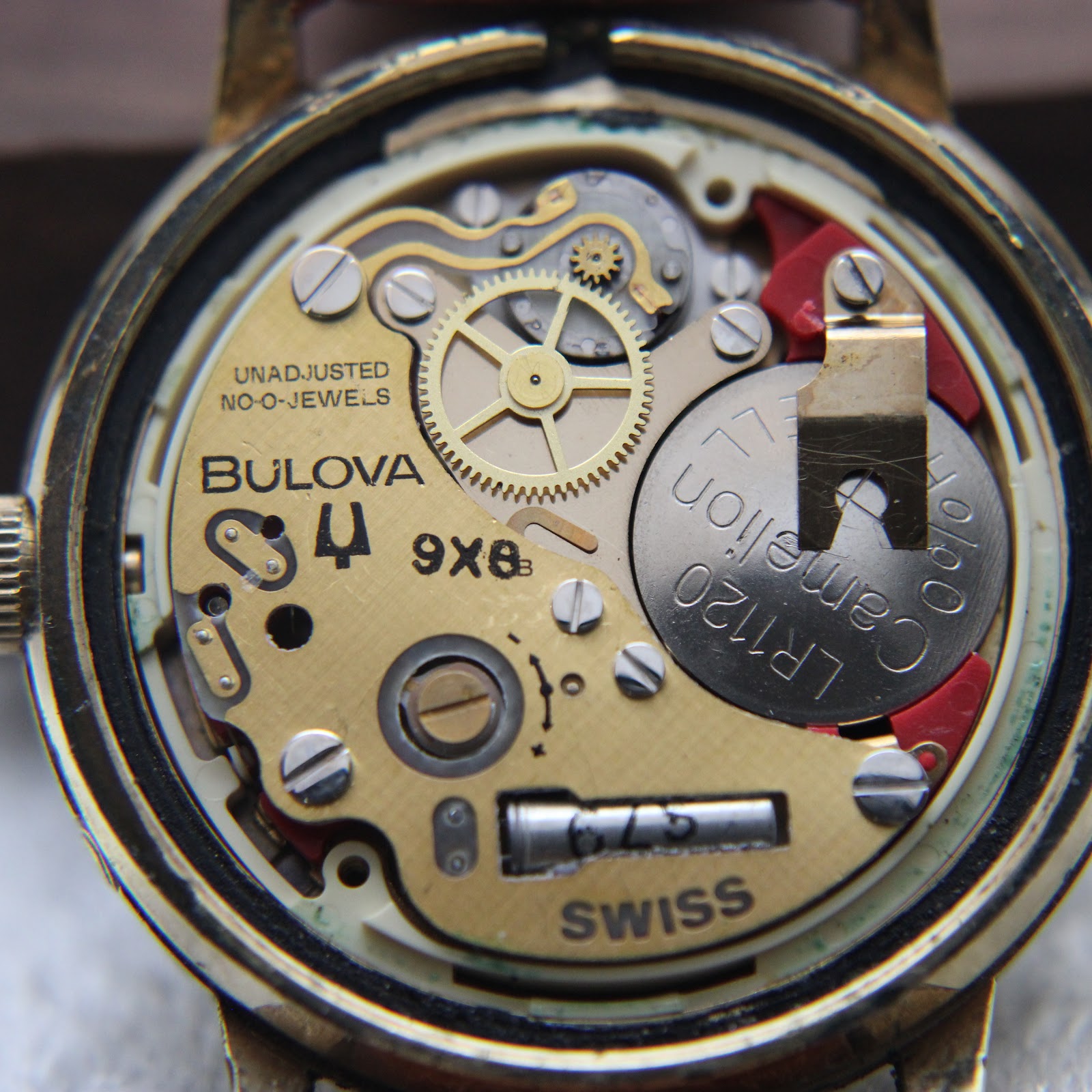 BULOVA ACCUTRON — photo 1