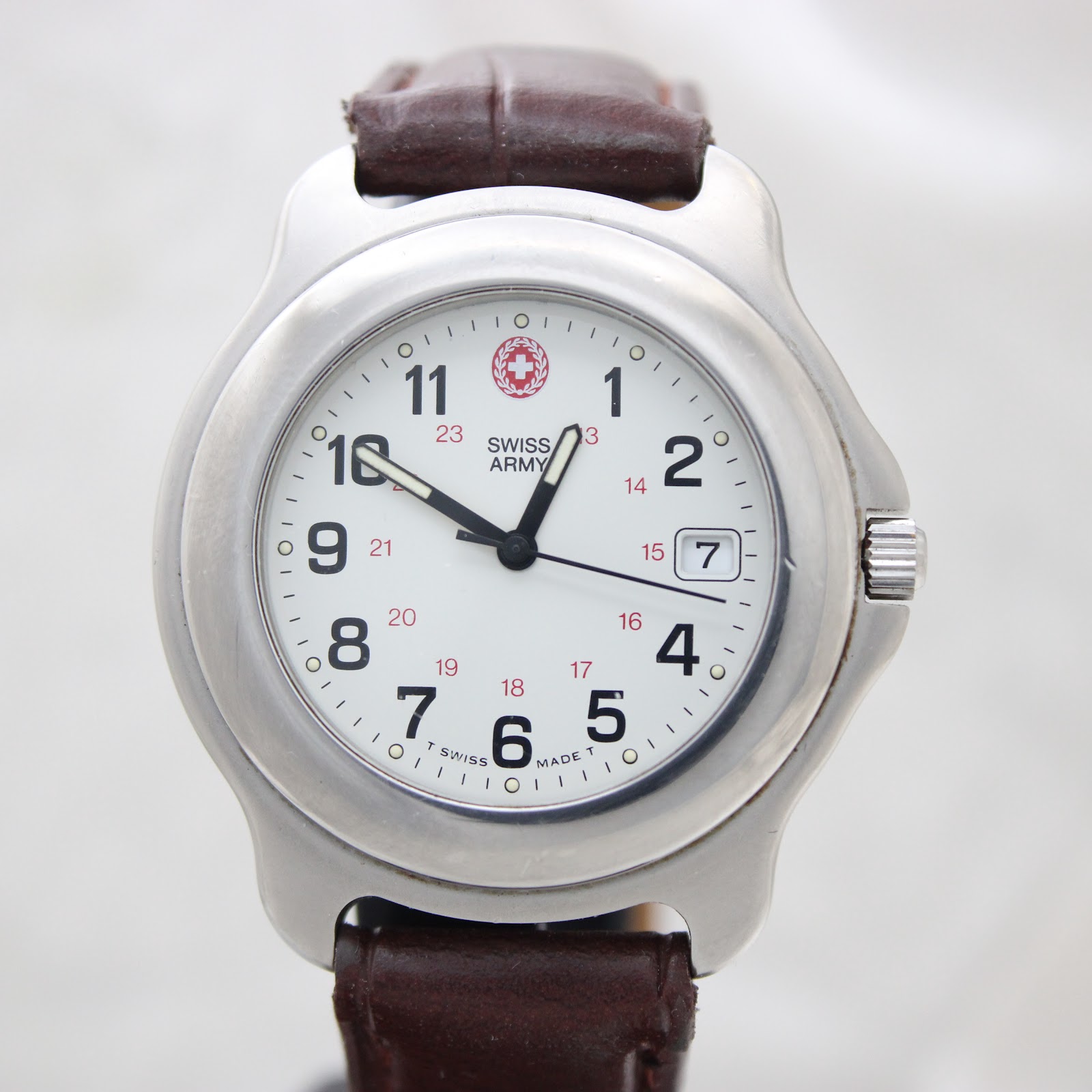 Swiss Army  — photo 1