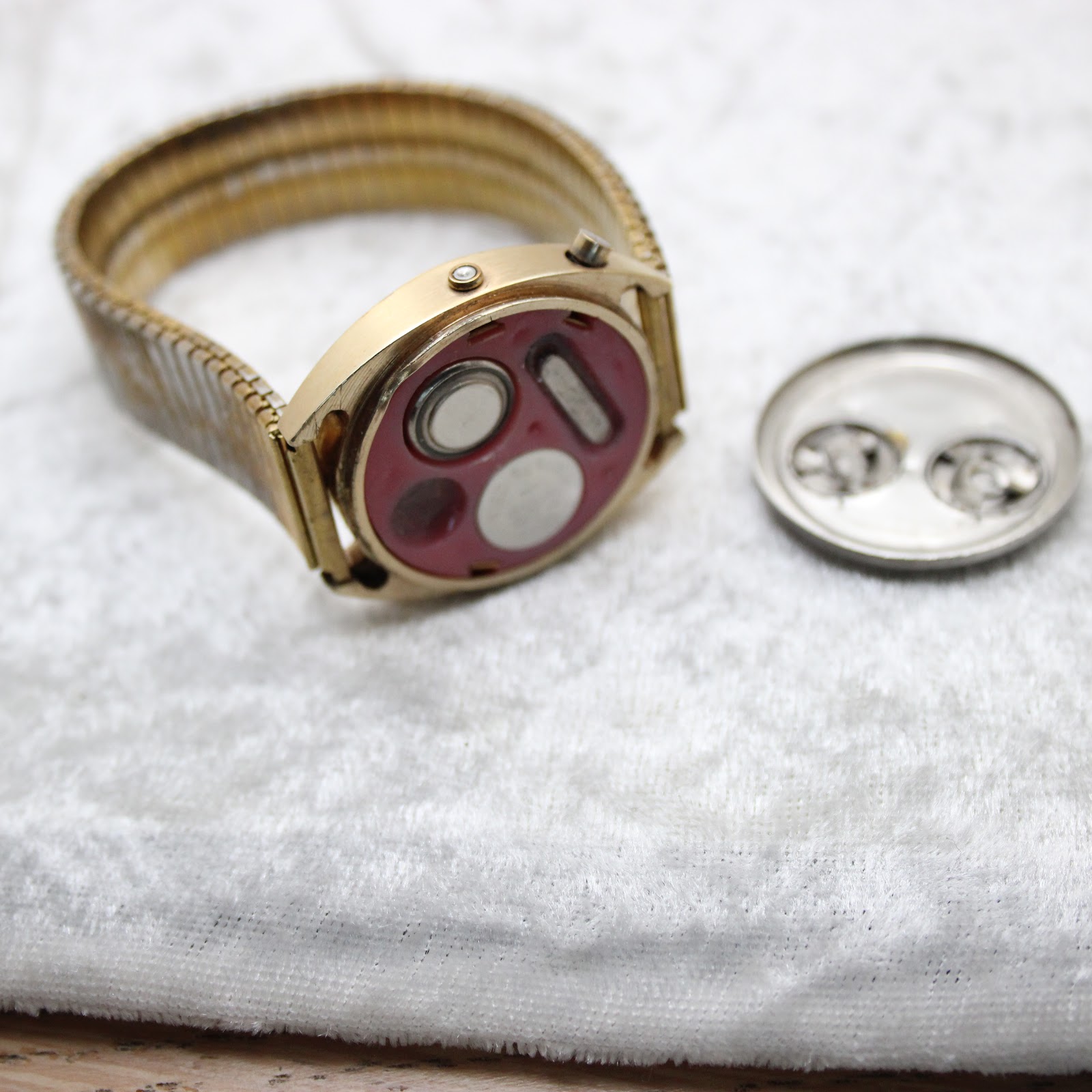 Vintage Retro LED Digital LED GOLD — photo 1